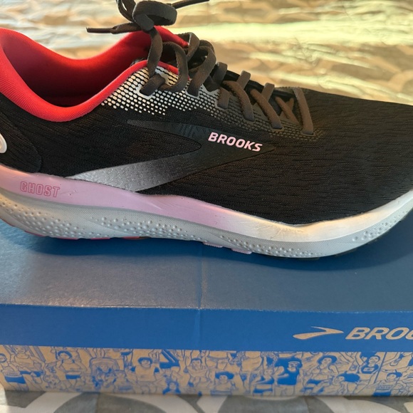 Brooks Ghost 16, women’s, size 11.5 - Picture 8 of 8